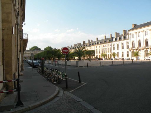  fin de journée, place de la Carrière